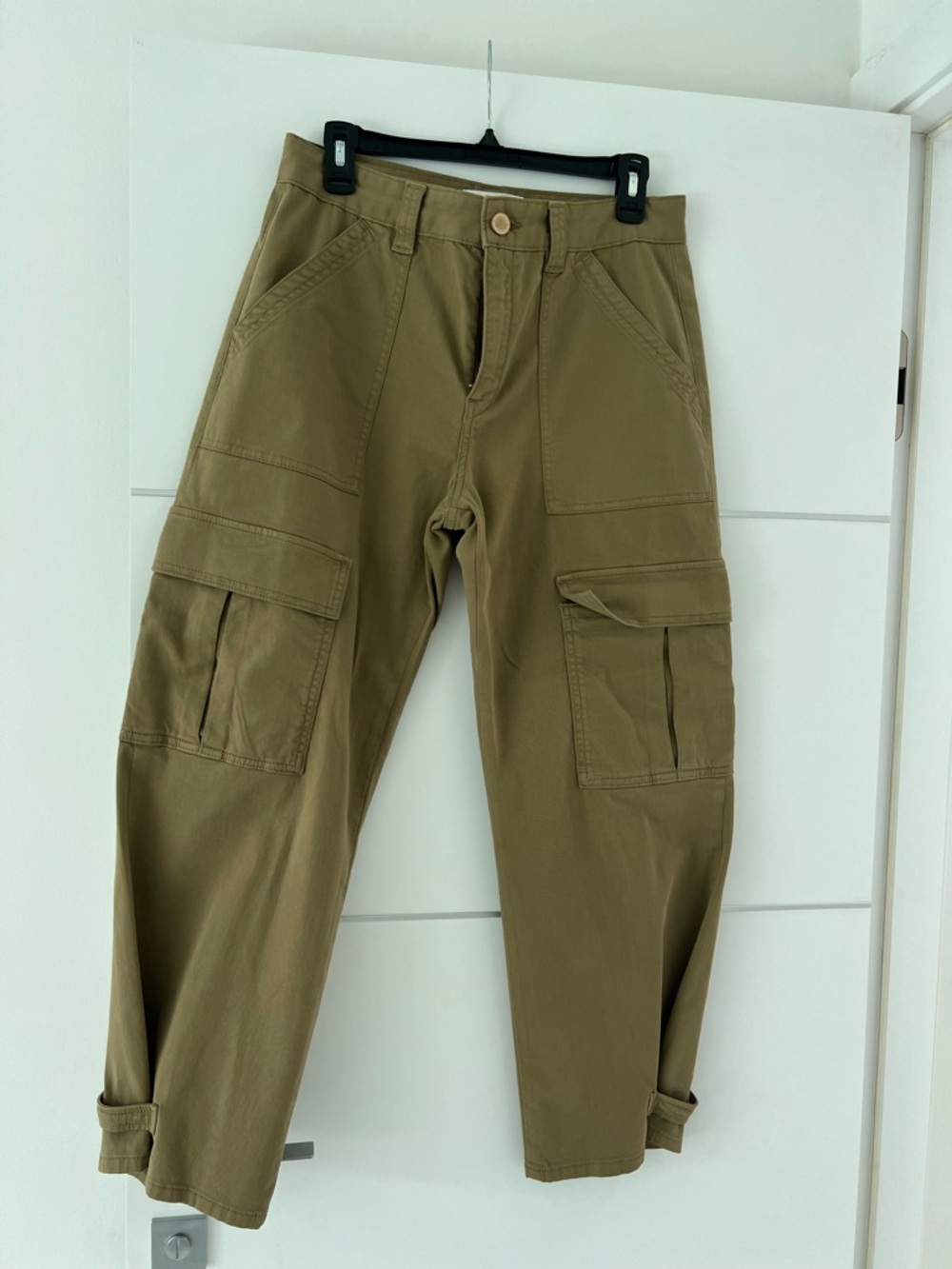 La Ligne Jean tan in like new condition